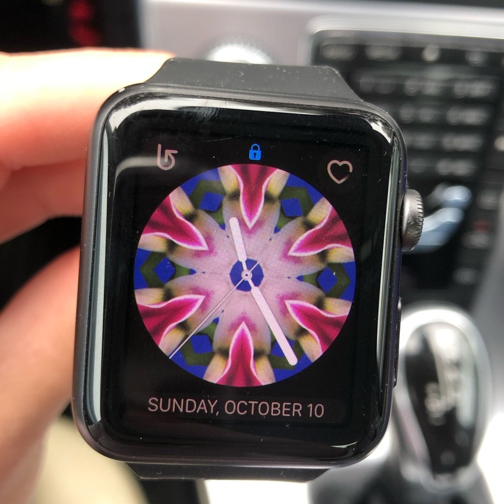 Apple Watch series 1. 42 mm.